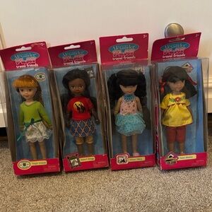 Madame Alexander Travel Friends Doll Set